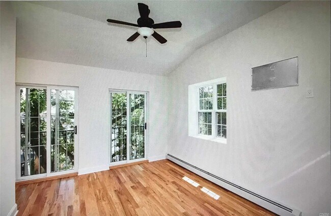 Building Photo - 71-60 69th St