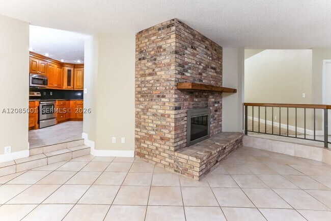 Foto del edificio - 1153 SW 25th Ave