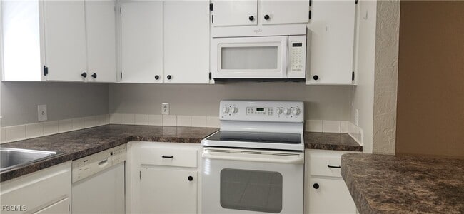 Foto del edificio - 3609 SE 9th Pl