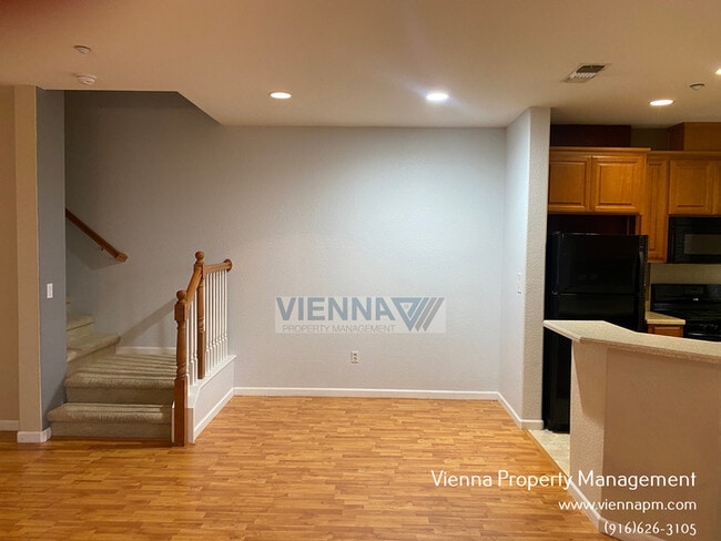 Building Photo - 3301 Leiper Loop