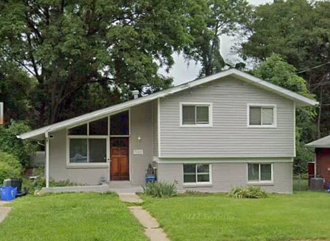 Photo - 5209 Bangor Dr (Kensington, MD) House