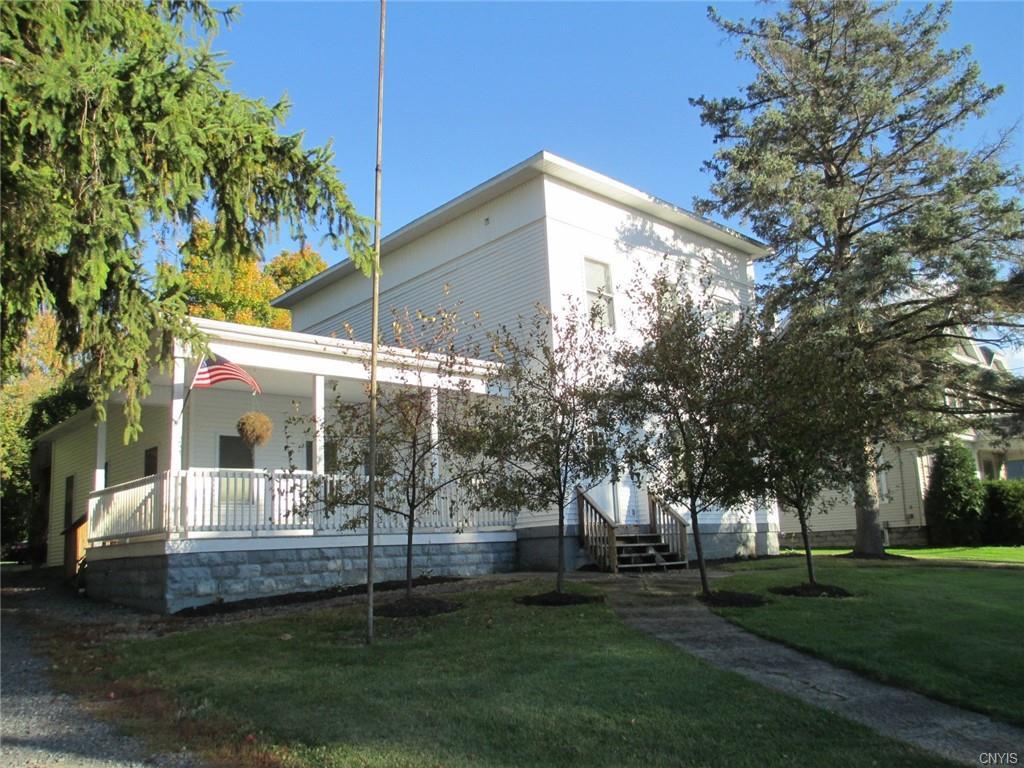 8864 S Seneca St, Weedsport, NY 13166 Room for Rent in Weedsport, NY