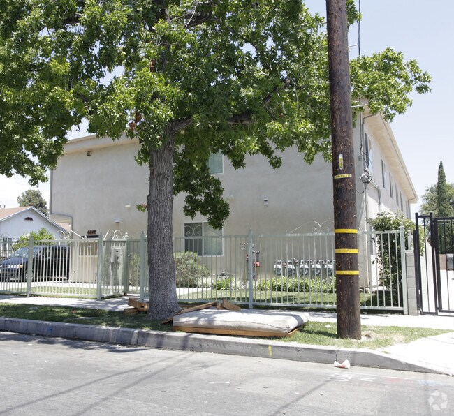 Building Photo - 6842 Agnes Ave