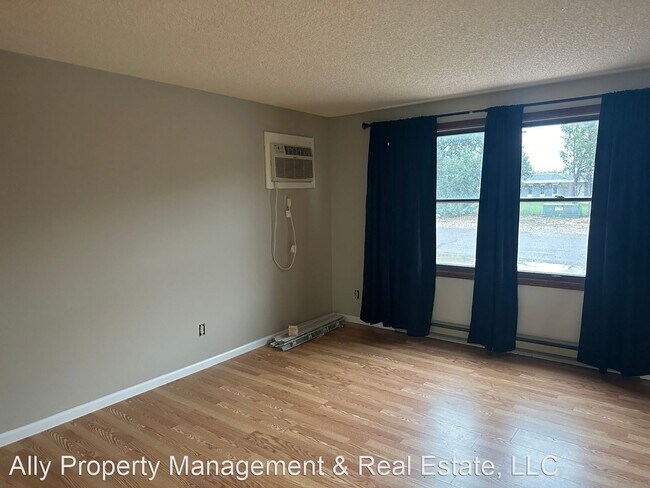 Building Photo - 2 br, 1 bath House - 506 W 42nd St