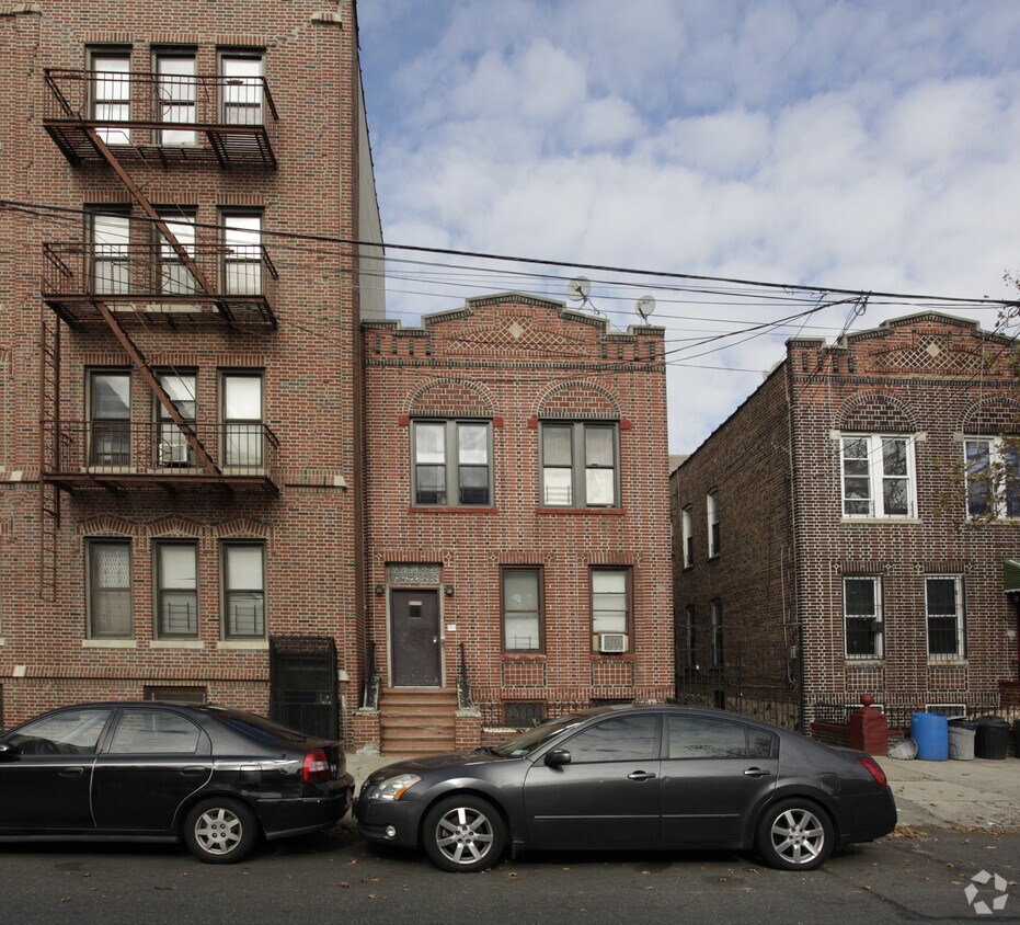 Foto del edificio - 1653 Sterling Pl