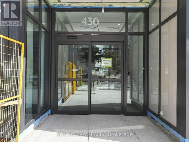 Building Photo - 430-3430 Square One Dr