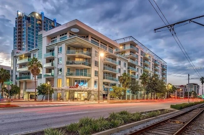 Photo - 912 Channelside Dr Apartment