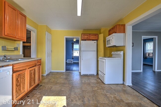 Building Photo - 2 br, 1 bath House - 1801 E Millard St
