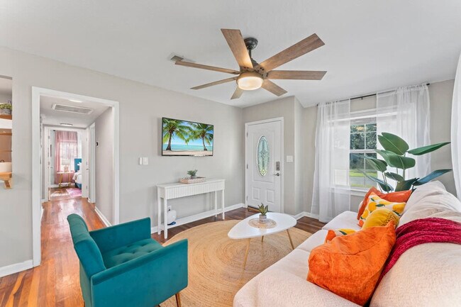 Foto del edificio - 4860 Riverdale Rd