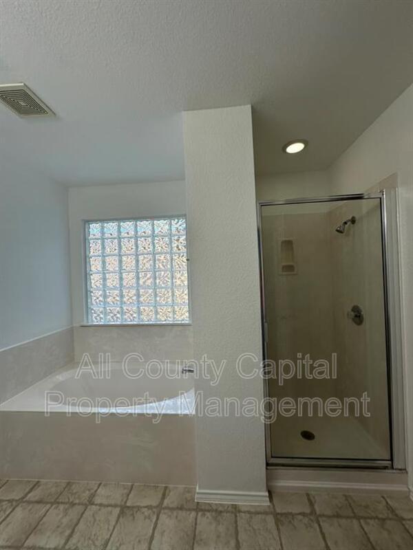 Building Photo - 1714 Lost Maples Loop