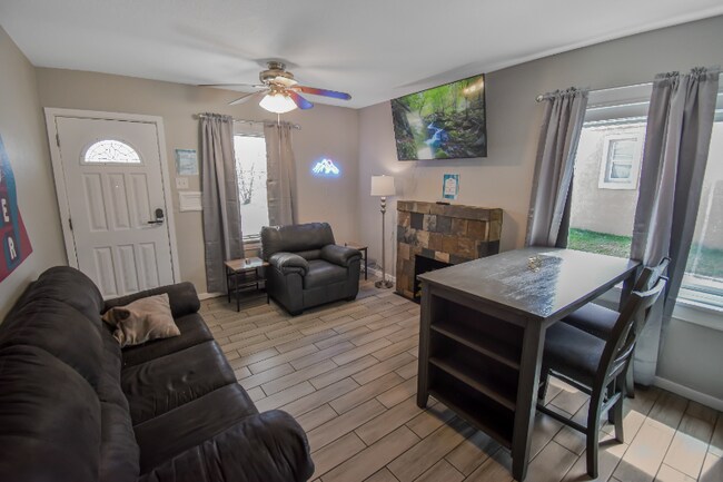 Foto del edificio - 1621 Trenton St