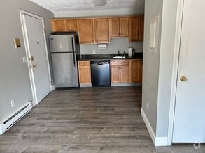 Building Photo - 64 Dunbarton, 2E