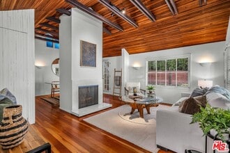 Building Photo - 10546 Selkirk Ln Building Photo - 10546 Selkirk Ln