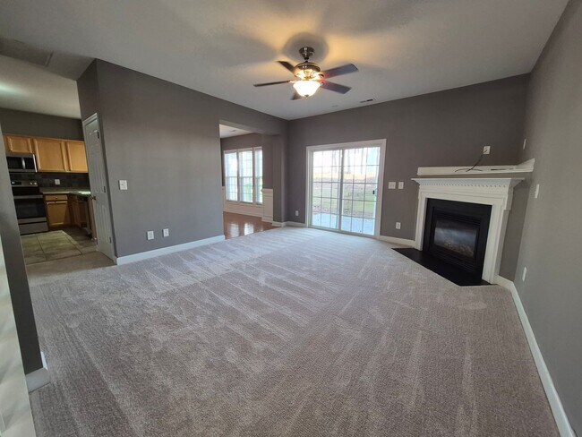 Foto del edificio - NEW LISTING!!!!!