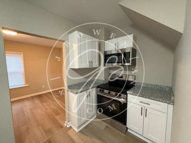 Building Photo - Beautiful 3 bedroom 2 bathroom home in South Toledo