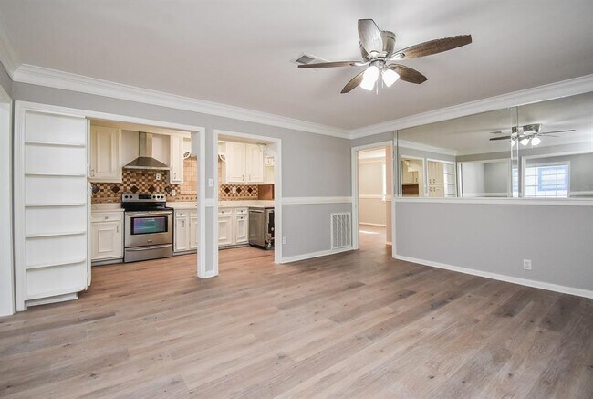 Foto del edificio - 6638 Granite St