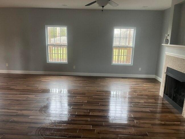 Building Photo - 4696 Windstar Way