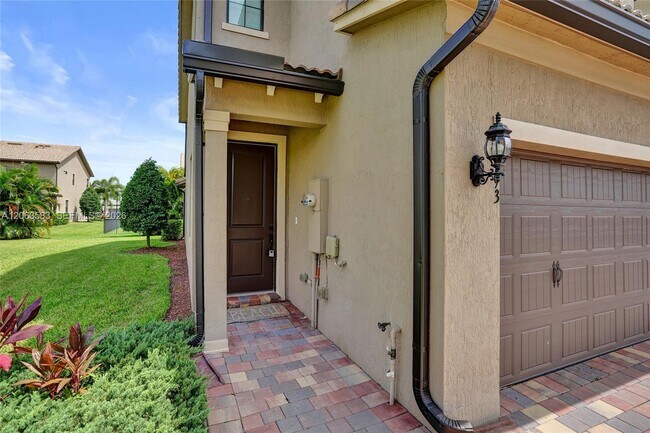 Building Photo - 8193 Cinch Way