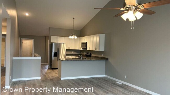 Building Photo - 4 br, 4 bath House - 1067 N 170th Ave