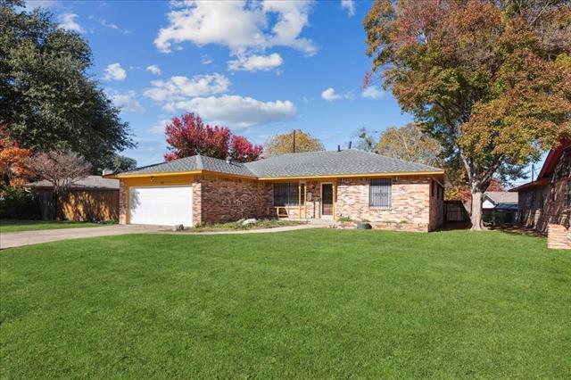 Primary Photo - 1521 Oak Meadows Dr