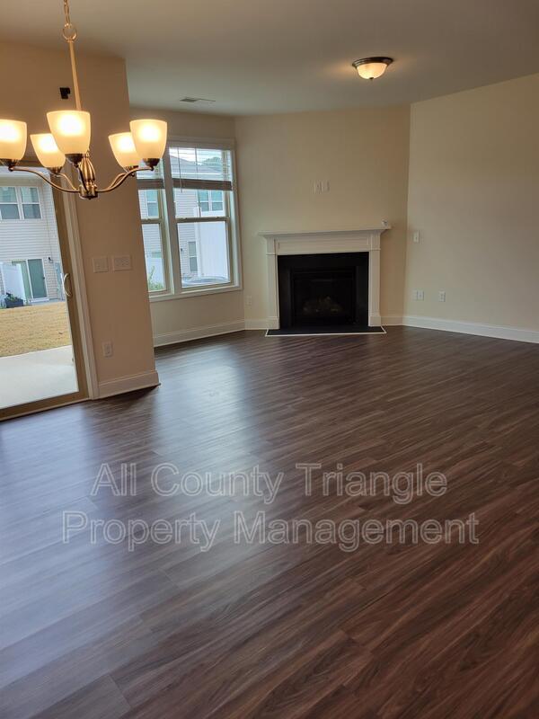 Building Photo - 1112 Apogee Dr