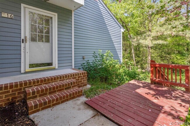 Building Photo - 16 Brandywine Ct