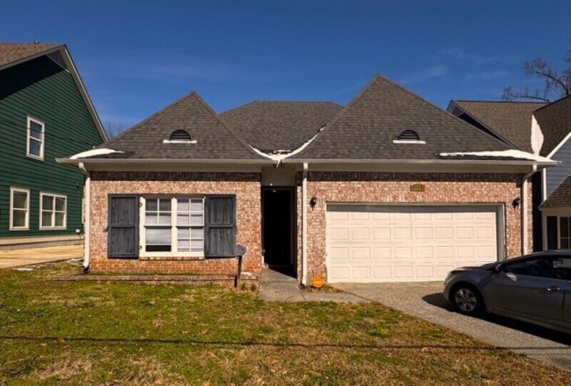 Foto principal - 5028 Wilburn Ave