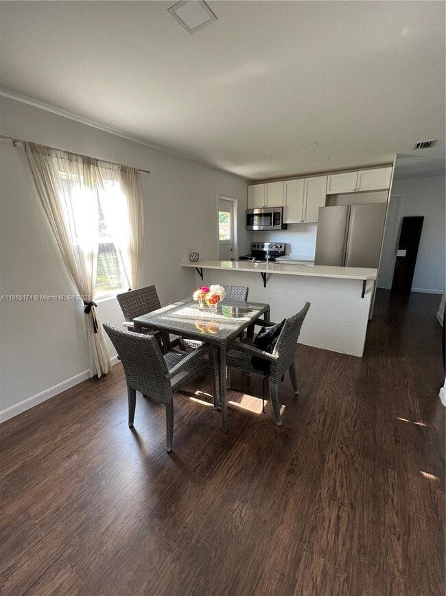 Foto del edificio - 5803 Arthur St