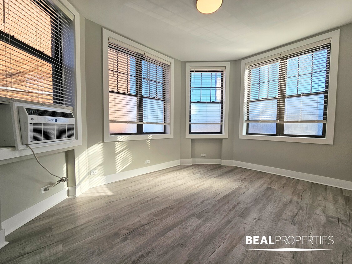 373 Hazel Ave Unit 1 bed, Glencoe, IL 60022 Condo for Rent in Glencoe