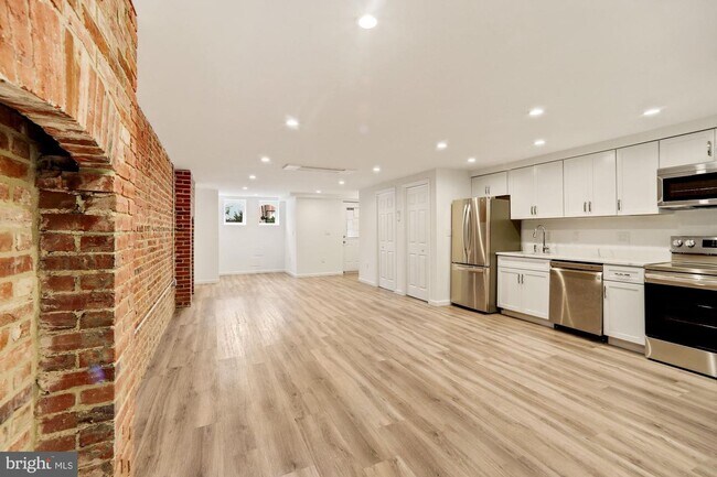 Foto del edificio - 1215 S St. NW