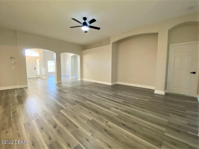 Building Photo - 11 Fernmeadow Ln