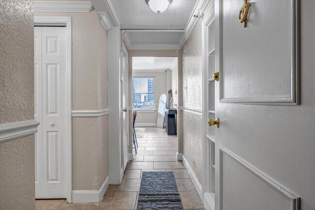 Foto del edificio - 311 W Ashley St