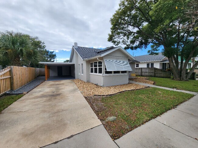 Foto del edificio - Lovely 3 Bedroom 1 Bath Home