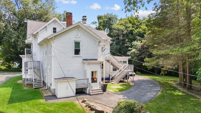 Building Photo - 231 N Main St