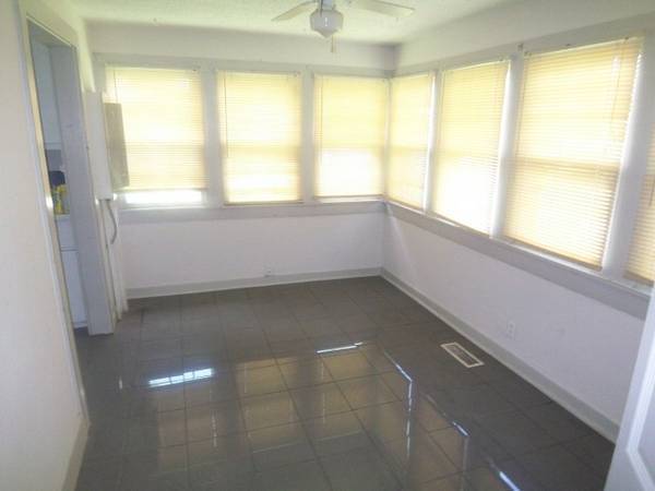 Foto del edificio - 882 E Broad St