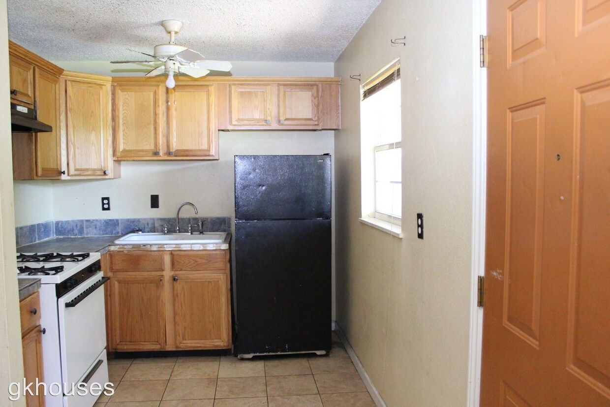 Primary Photo - 1312 S Louisiana St