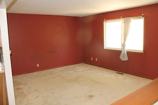 Living Room - 408 Cottage Ave