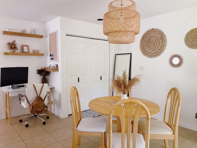 Foto del edificio - Kaneohe Cottage with Koolau Mountain Views