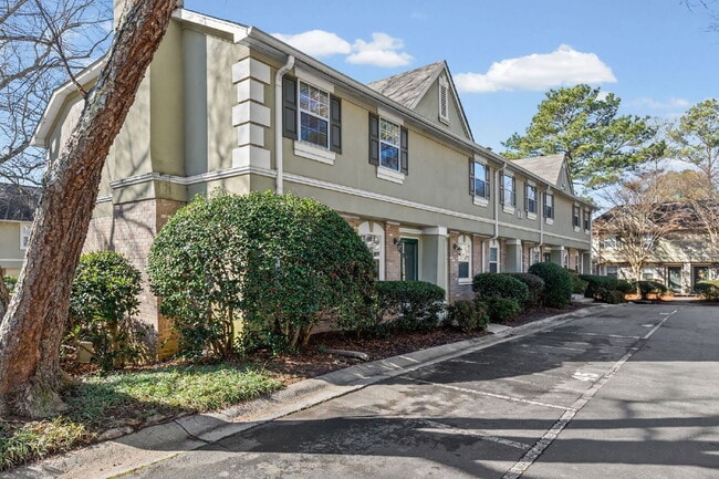 Foto del edificio - 6900 Roswell Rd