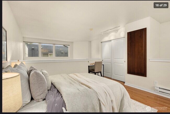 Foto del edificio - 5847 NE 75th St
