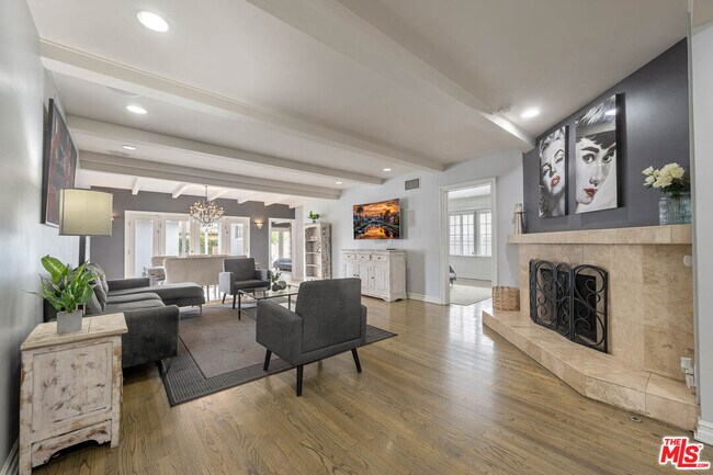 Building Photo - 12423 Martha St