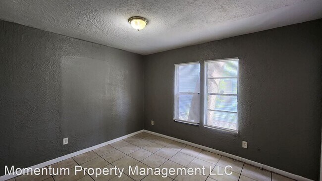 Building Photo - 4 br, 1 bath House - 1725 Prescott St. S.