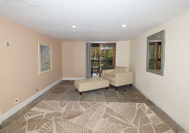 Foto del edificio - 4941 St Route 52 St
