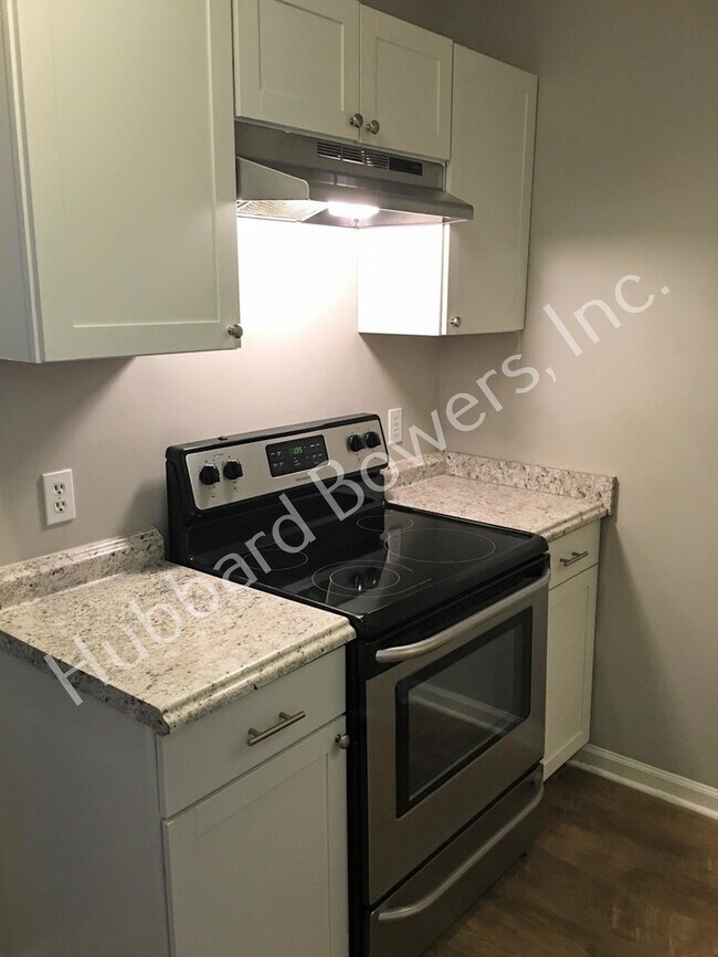 Building Photo - 120 Westpointe Ct