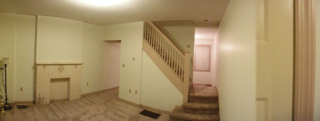 Living room - 206 Chesterfield Rd