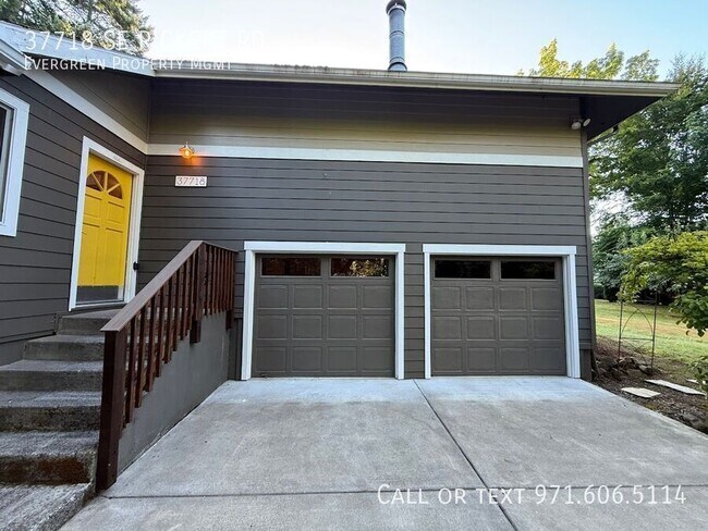 Foto del edificio - 37718 SE Rickert Rd