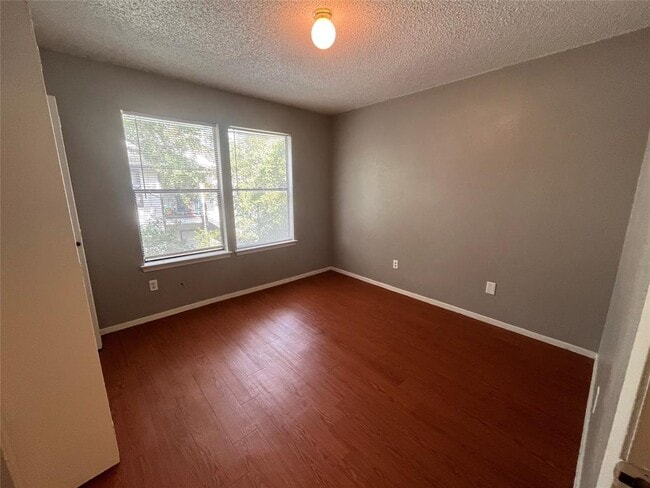Building Photo - 5309 Indio Dr