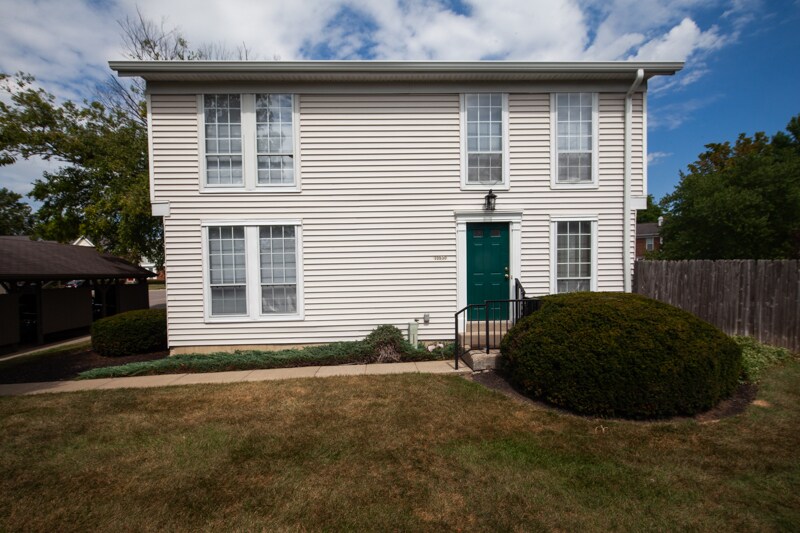 10850 Lakehurst Ct, Cincinnati, OH 45242 Townhome Rentals in