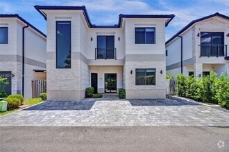 Building Photo - 7759 SW 99th St