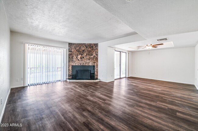 Building Photo - 12247 N Fountain Hills Blvd